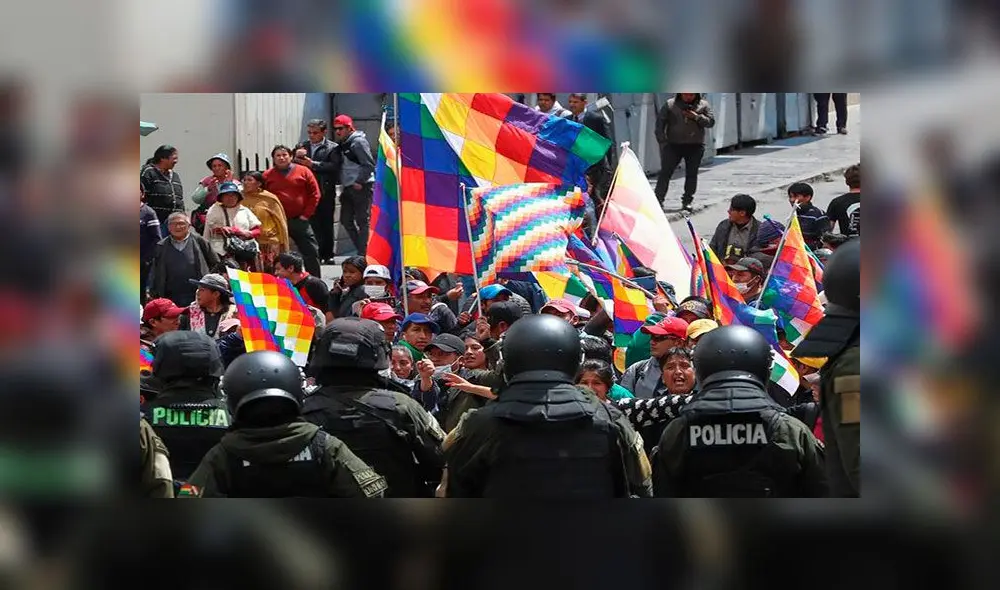 Miles de ciudadanos han marchado contra el Gobierno interino en Bolivia. Foto: EFE Miles de ciudadanos han marchado contra el Gobierno interino en Bolivia. Foto: EFE