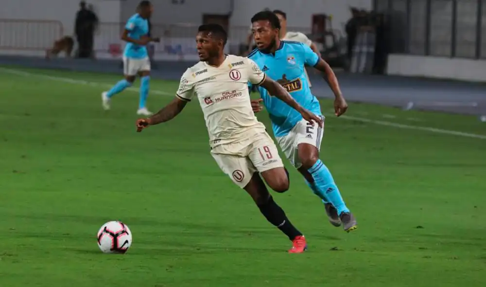 Universitario vs Cristal - José