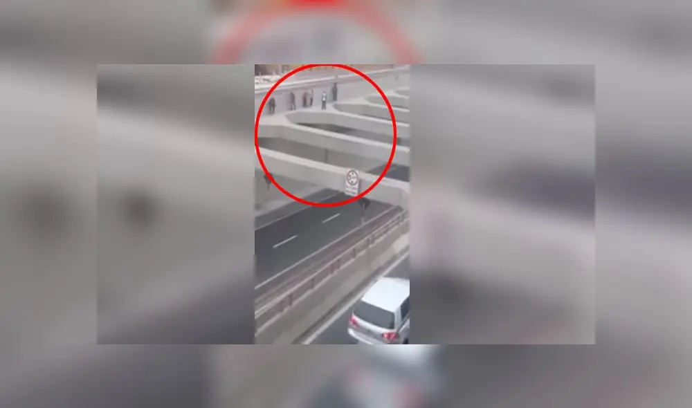 Vecinos grabó cuando seis jóvenes realizaban piruetas a plena luz del día. (Foto: Captura de video / 24 Horas) Vecinos grabó cuando seis jóvenes realizaban piruetas a plena luz del día. (Foto: Captura de video / 24 Horas)