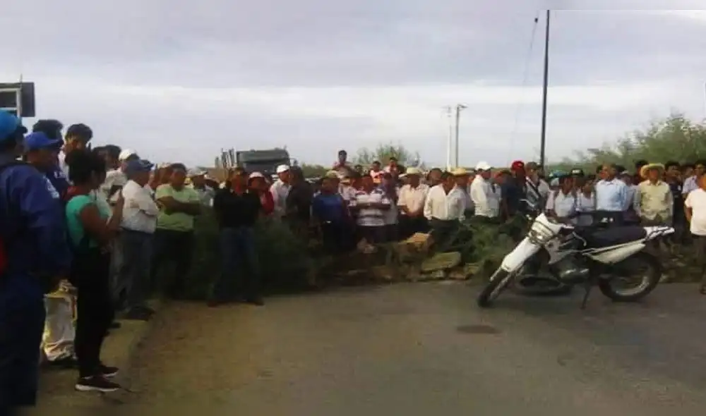 Paro de agricultores en Tambogrande por precio de mango 