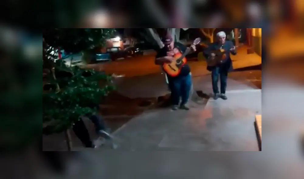 Desliza para ver los momentos más divertidos del video que se hizo viral en Facebook.