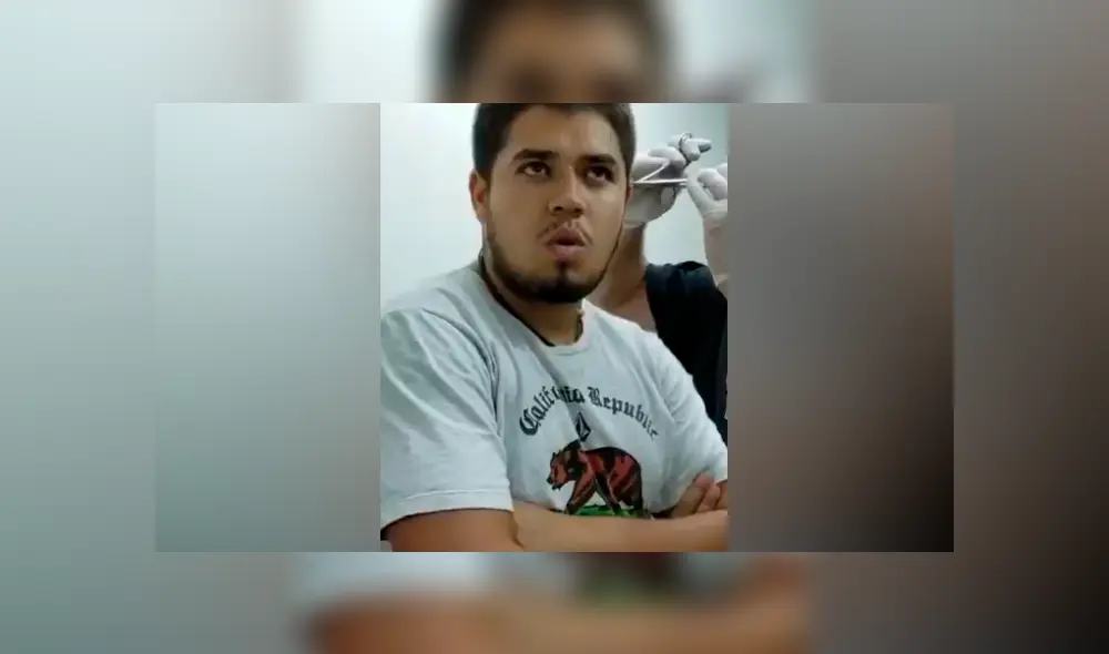 Un joven se desmaya al colocarse un piercing y usuarios de Facebook viralizan en video.