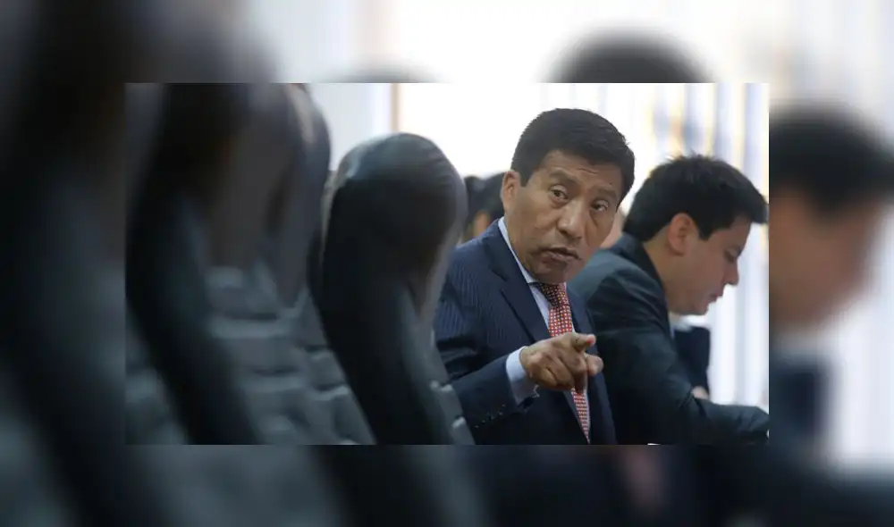 Moisés Mamani: fiscalía ordena peritaje a celular y reloj de fujimorista