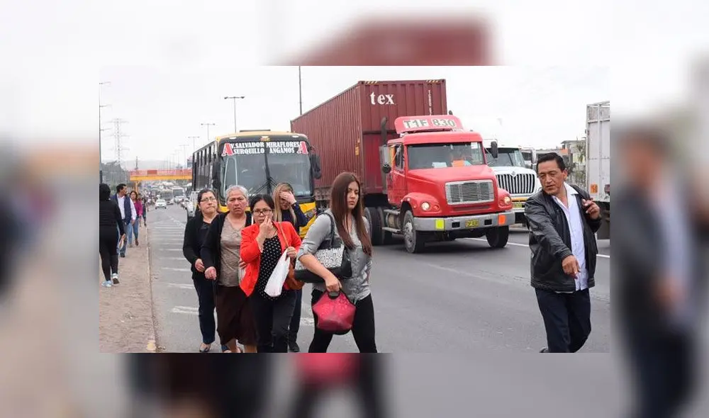 Paro de colectiveros: PNP reporta más de 40 manifestantes detenidos [FOTOS y VIDEO]