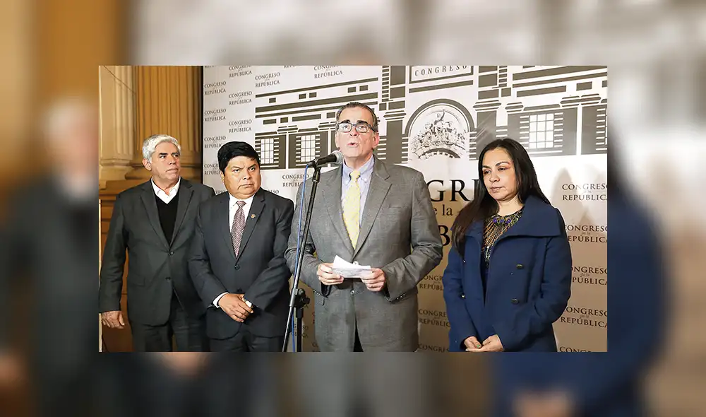 En media hora se decidió lista de candidatos al TC En media hora se decidió lista de candidatos al TC