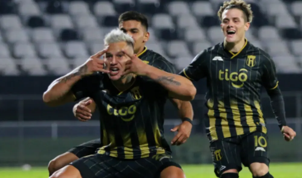 Bobadilla marcó un doblete para Guaraní. (Créditos: Guaraní) Bobadilla marcó un doblete para Guaraní. (Créditos: Guaraní)