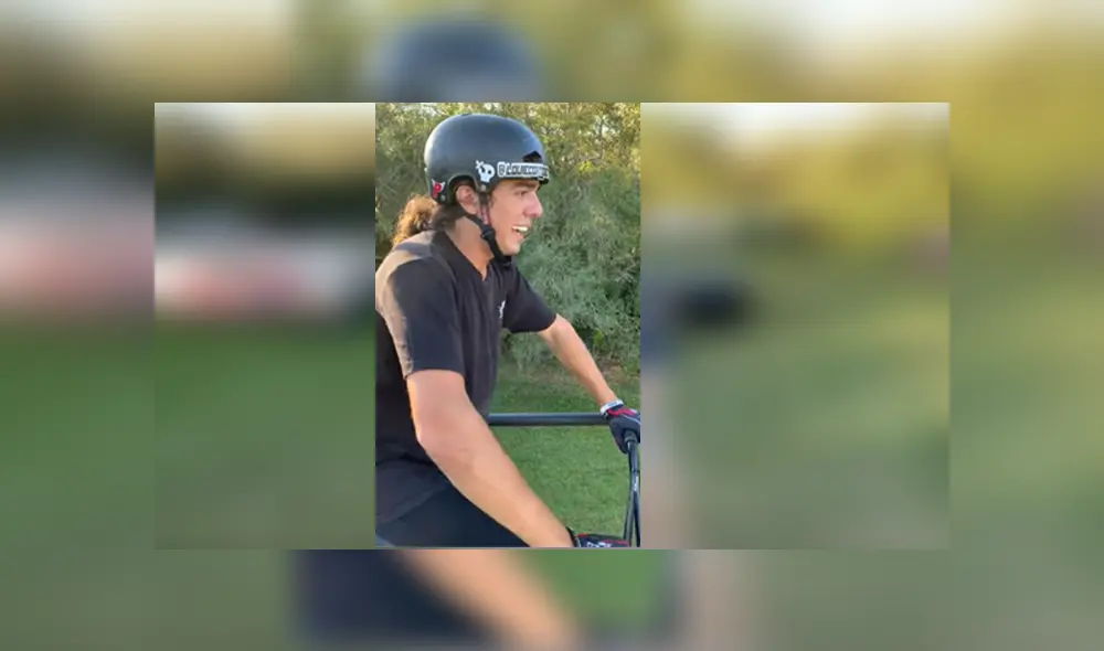 Desliza para ver los detalles del video viral publicado en YouTube. Foto: Captura.