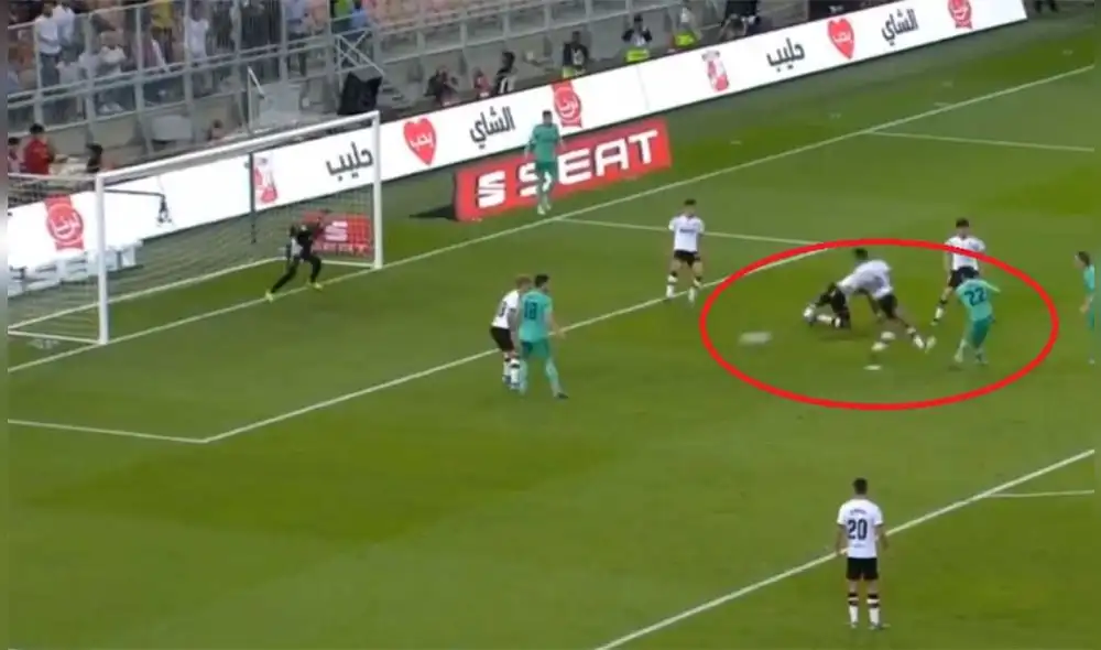 Isco puso el segundo con un disparo rasante al palo derecho de la portería de Valencia. Foto: DirecTV Sports.