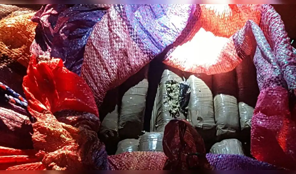 Agentes de la Marina de Guerra hallan cargamento de droga flotando en alta mar [VIDEO]