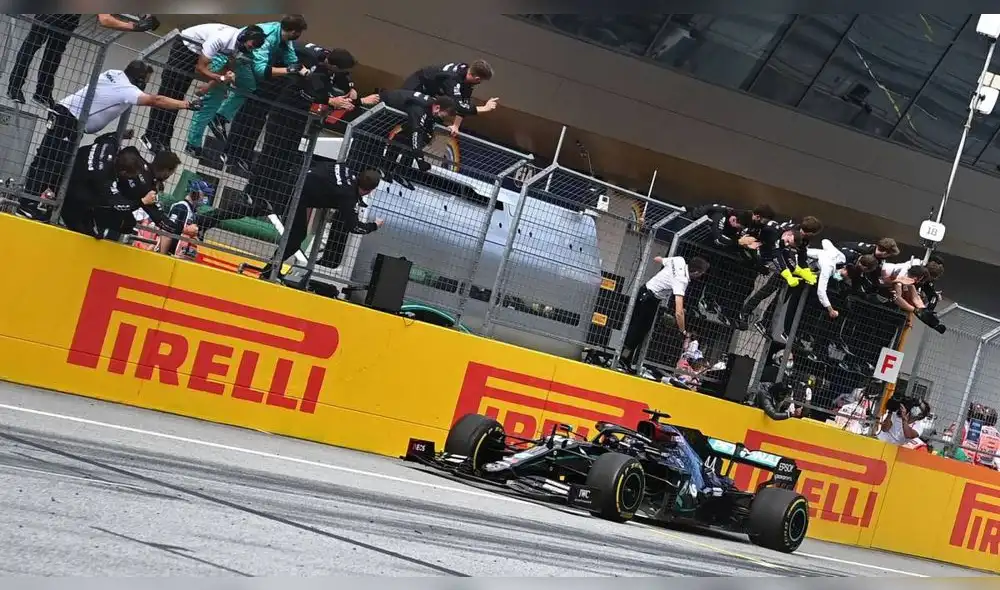 El equipo Mercedes ganó esta fecha del GP Estiria 2020 por partida luego que sus dos pilotos quedaran en el podio. Foto: AS.