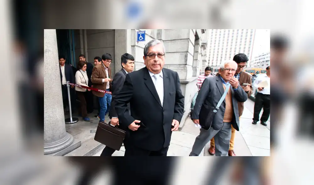 Cuellos Blancos: exconsejero Gutiérrez Pebe seguirá con 18 meses de impedimento de salida Cuellos Blancos: exconsejero Gutiérrez Pebe seguirá con 18 meses de impedimento de salida