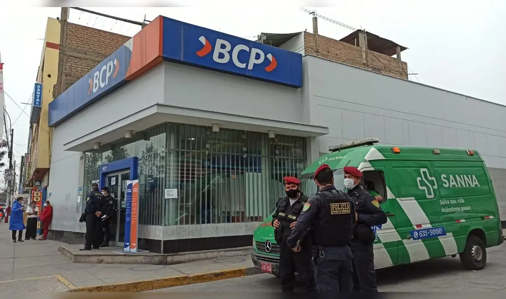 Policía Nacional detuvo a 7 de los 8 delincuentes que asaltaron en agencia del BCP. Foto: Karla Cruz / URPI -GLR.