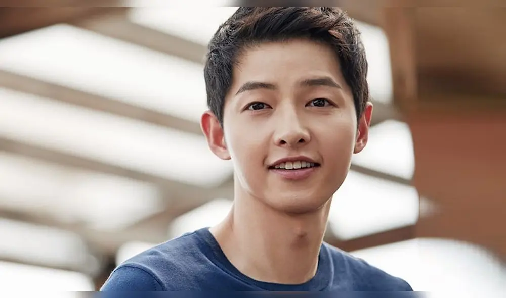 Song Joong Ki tiene divertido encuentro con fan en Colombia.