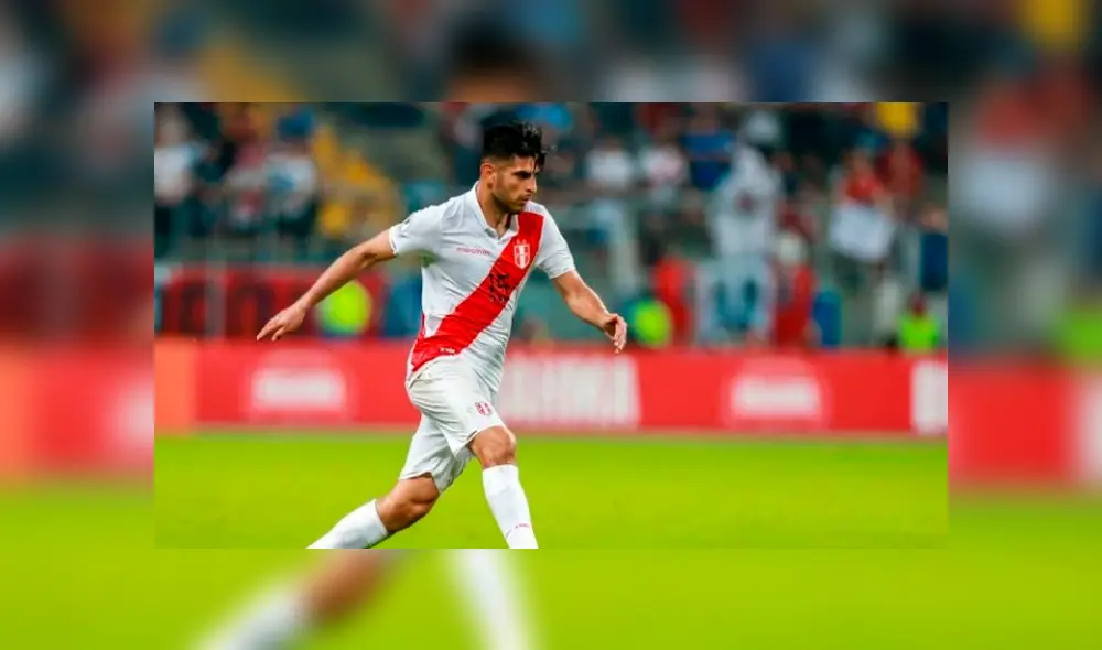 El defensa peruano vio la tarjeta amarilla en el duelo ante los bolivianos.