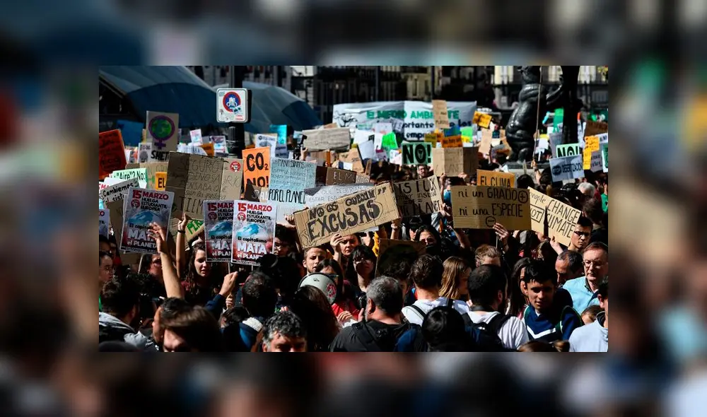 [EN DIRECTO] Greta Thunberg abandona la Marcha por el clima en Madrid 2019 