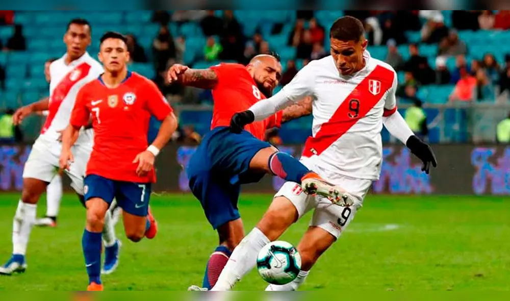 Jugadores de la selección de Chile decidieron no jugar el amistoso con Perú debido a la crisis que hay en su país. | Foto: EFE