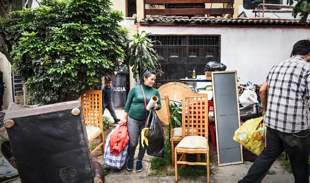 La crisis provocada por el coronavirus provocó que muchas personas no puedan pagar el alquiler de sus departamentos o viviendas. (Foto: Composición La República) La crisis provocada por el coronavirus provocó que muchas personas no puedan pagar el alquiler de sus departamentos o viviendas. (Foto: Composición La República)