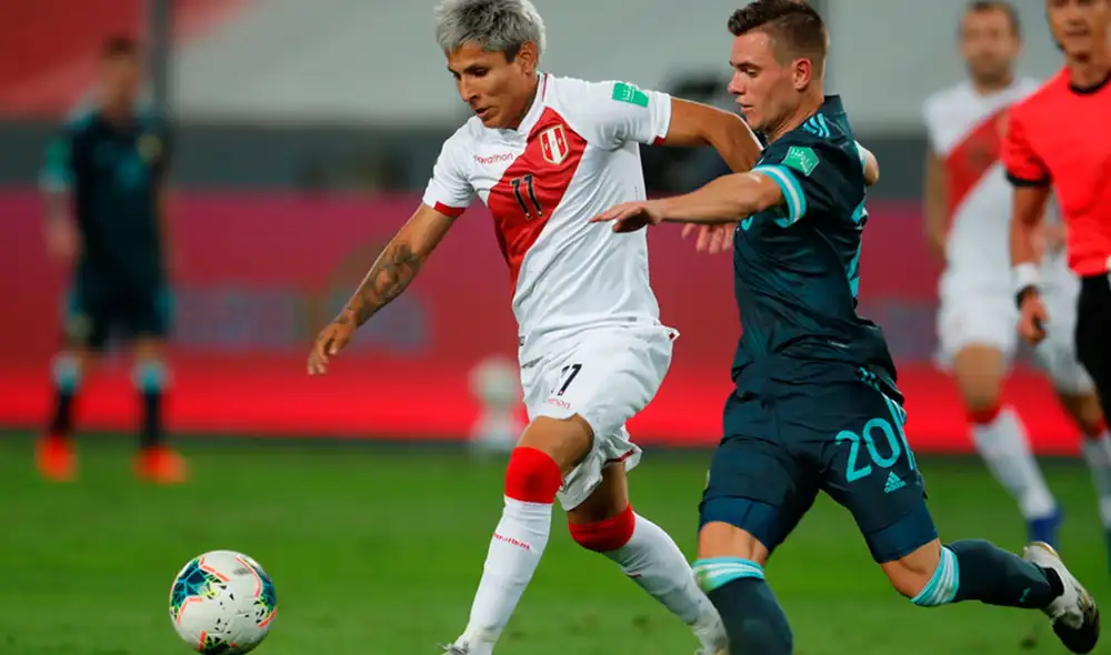 Raúl Ruidíaz respondió a sus críticos por su participación con Perú ante Chile y Argentina. Foto: EFE.