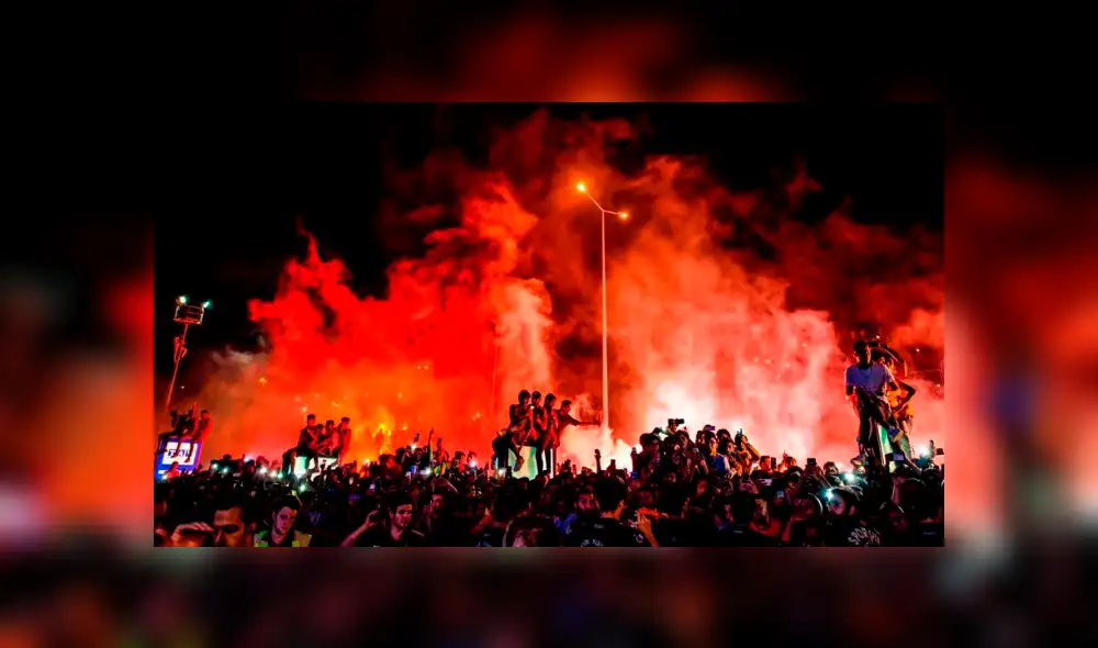 Los hinchas turcos viven un sueño con la llegada del delantero colombiano.