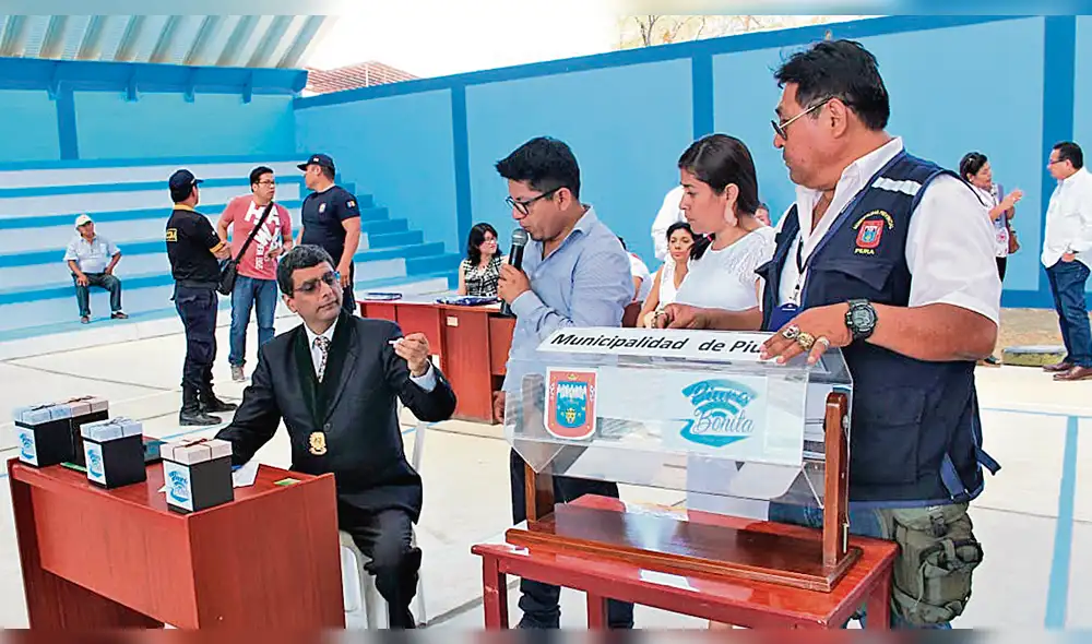 Más de 300 ambulantes de Piura dejan la informalidad