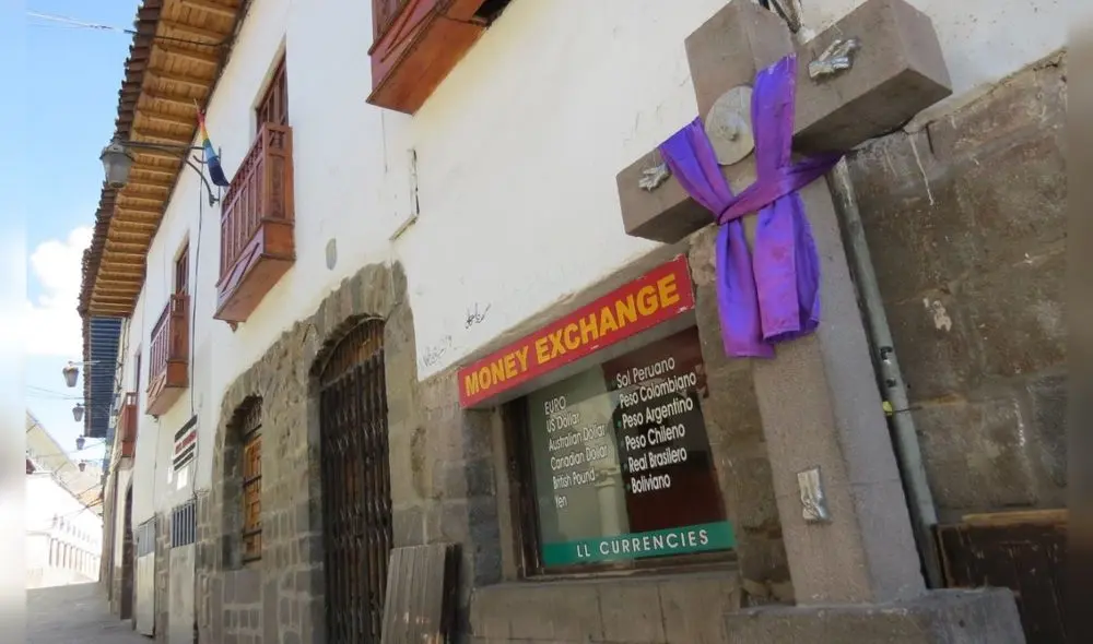 Las calles aledañas a la Plaza Mayor de Cusco albergan antiguas historias. Las calles aledañas a la Plaza Mayor de Cusco albergan antiguas historias.