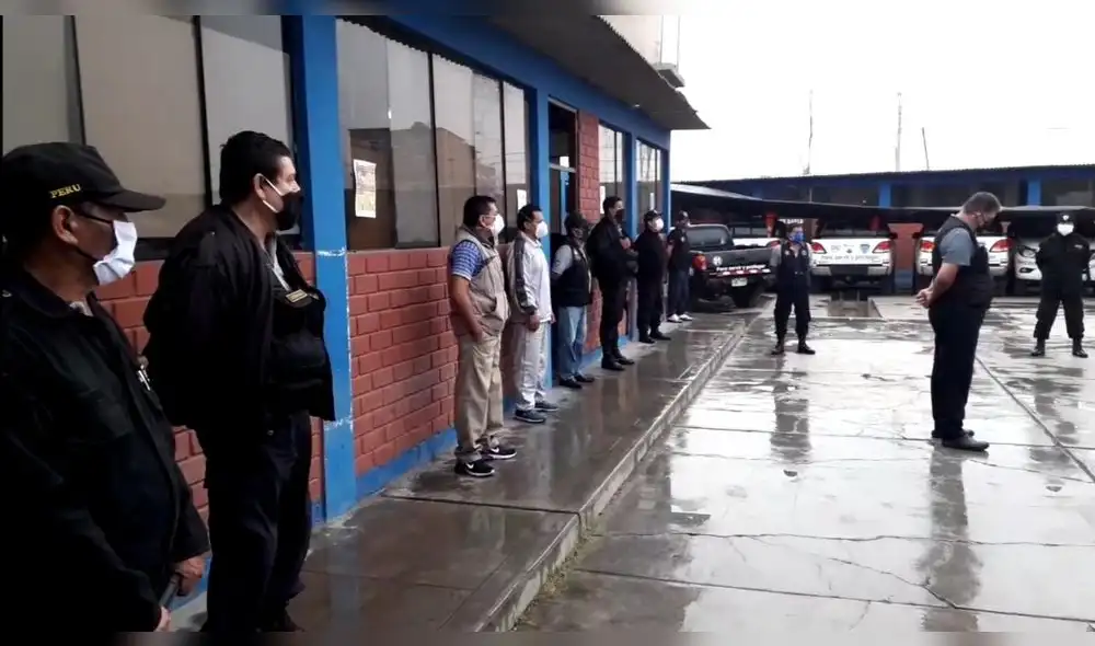 Serenos protestan por falta de equipos de protección Serenos protestan por falta de equipos de protección