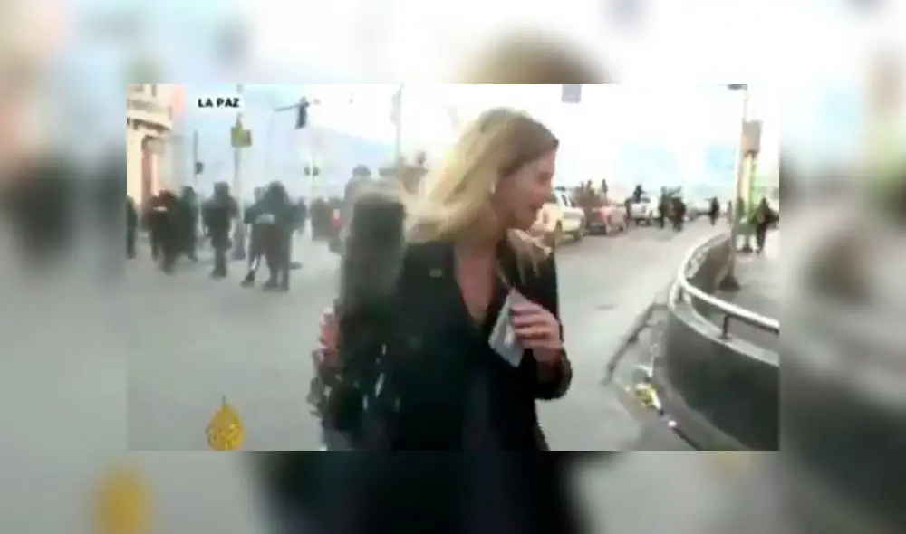 La periodista argentina Teresa Bo, corresponsal de la cadena catarí Al Jazeera, fue agredida en La Paz. Foto: captura La periodista argentina Teresa Bo, corresponsal de la cadena catarí Al Jazeera, fue agredida en La Paz. Foto: captura