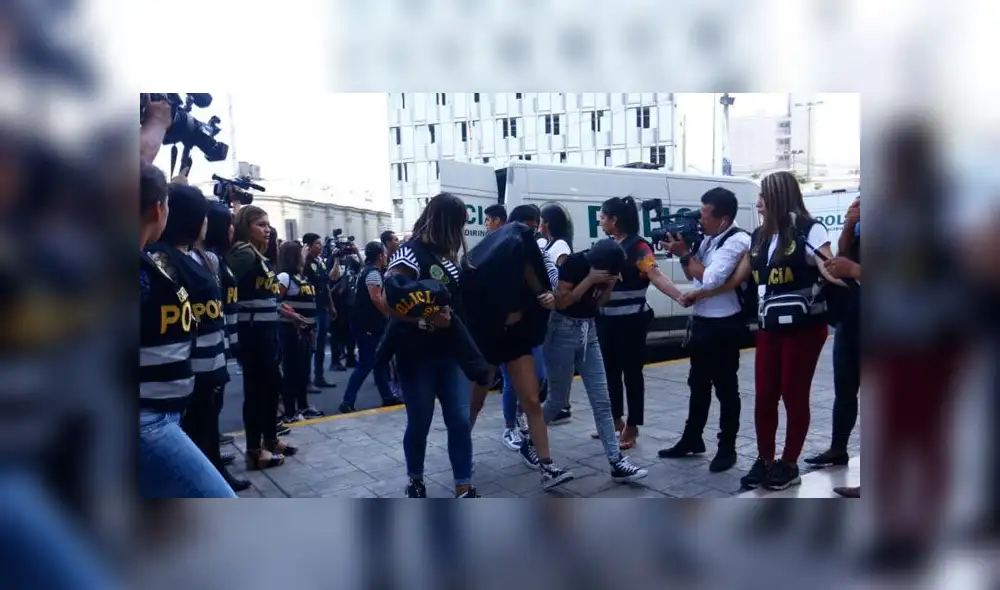 Caen 118 extranjeros en “búnker” donde planeaban crímenes [FOTOS]