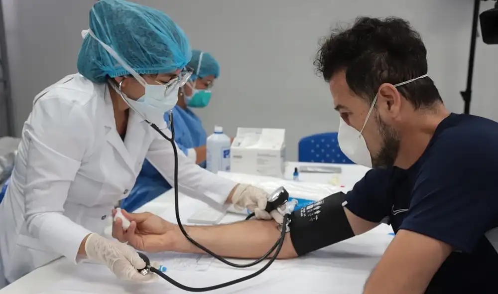 Daniel Ahmed fue otro de los integrantes que dio el ejemplo. Daniel Ahmed fue otro de los integrantes que dio el ejemplo.