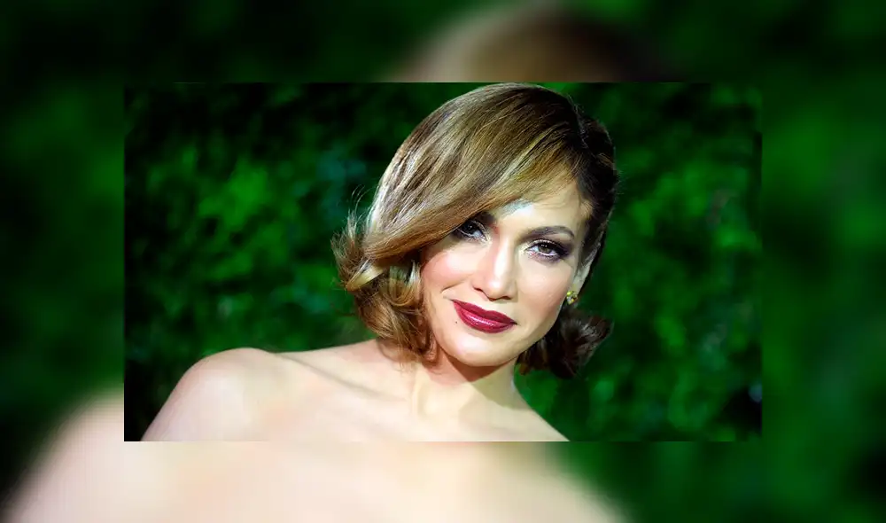 Jennifer Lopez y sus increíbles looks en alfombras rojas. (Foto: Internet) Jennifer Lopez y sus increíbles looks en alfombras rojas. (Foto: Internet)