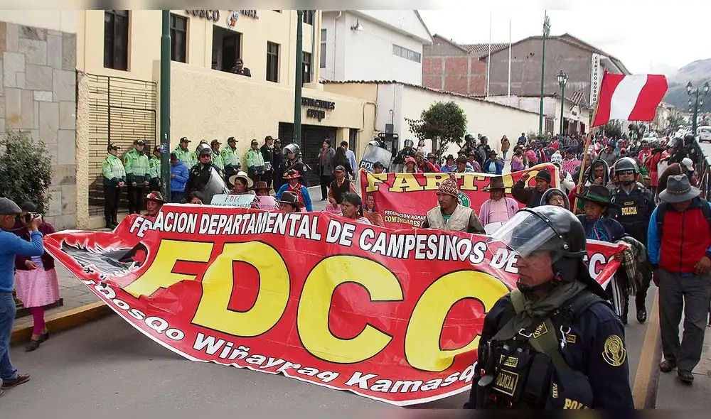 En el Sur, con marchas y cierre de vías se acató paro agrario [VIDEOS]