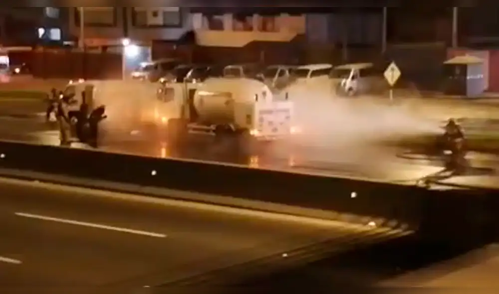Surco: fuga de gas en camión cisterna generó pánico en Panamerica sur