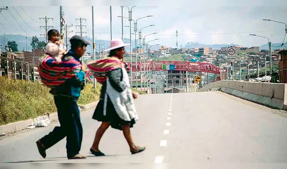 AVENIDA EVITAMIENTO. Odebrecht hizo esta obra con deficiencias y a un precio superior al tasado cuando se dio la concesión. AVENIDA EVITAMIENTO. Odebrecht hizo esta obra con deficiencias y a un precio superior al tasado cuando se dio la concesión.