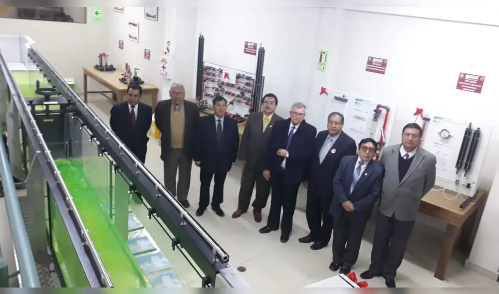 Puno: Universidad adquiere laboratorio para lograr licenciamiento de la Sunedu