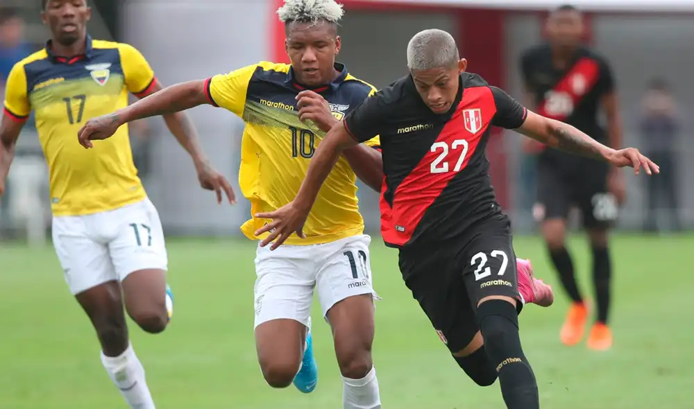 El delantero peruano Jefferson Farfán expresó su admiración por el exjugador de Alianza Lima Kevin Quevedo.