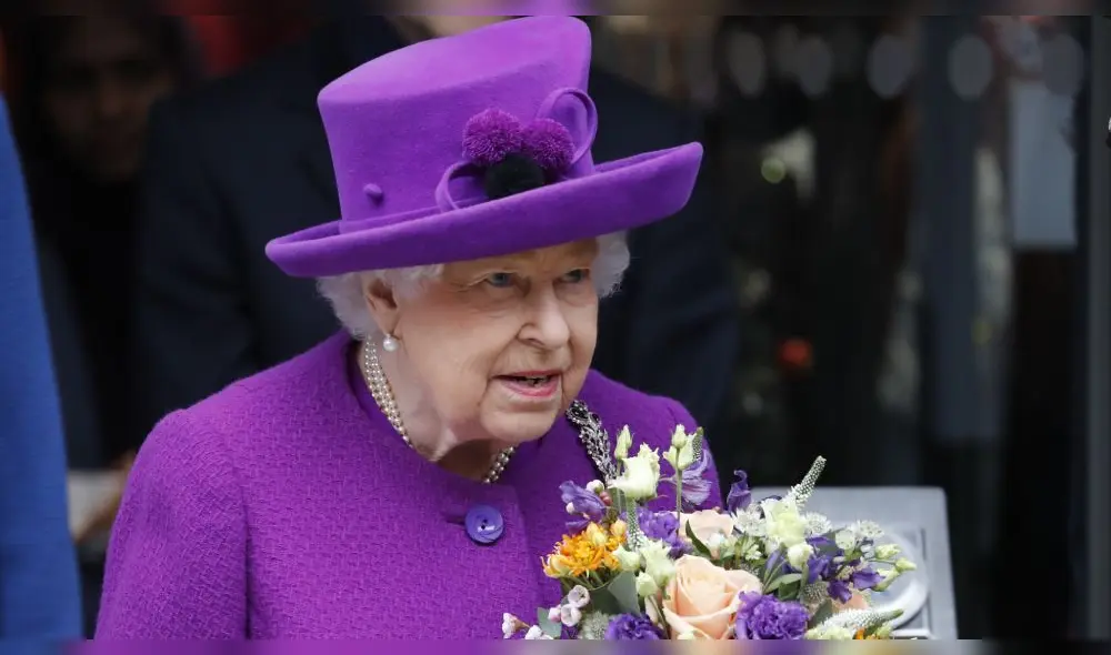 El portal Us Weekly informó que la reina tuvo que reagendar actividades por la expansión del virus de Wuhan. (Foto: AFP)