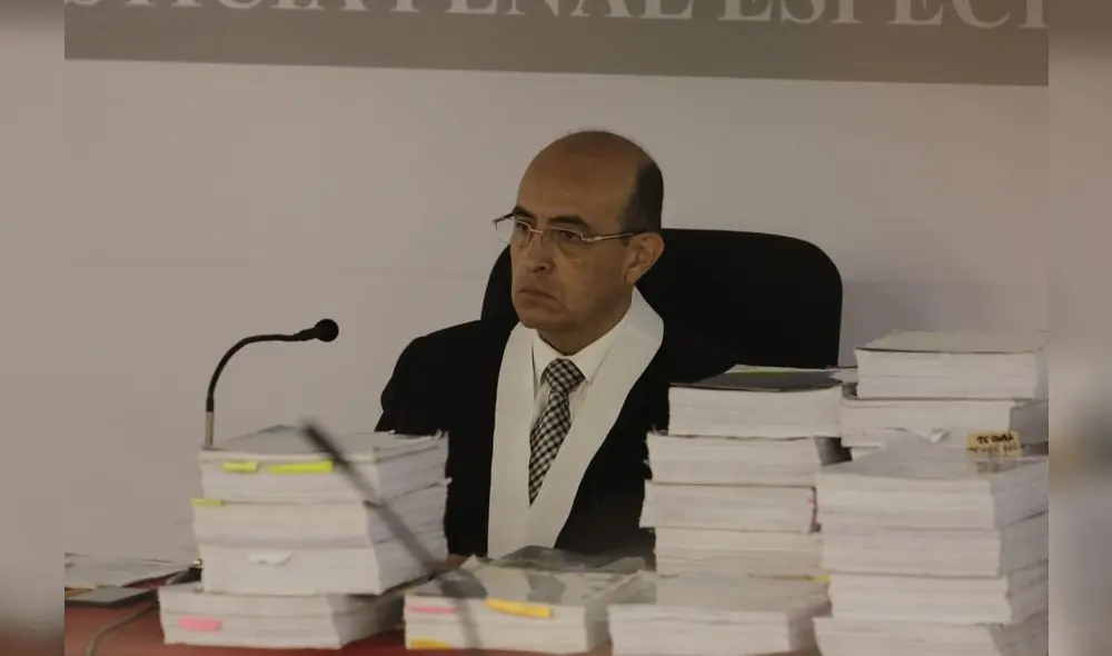 El magistrado Víctor Zúñiga es quien dirige la diligencia. Foto: John Reyes / La República