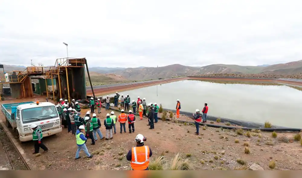 Comitiva supervisó proceso de cierre de unidad minera Arasi.