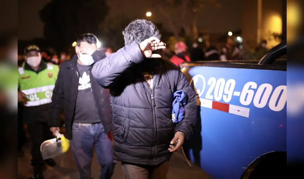 Intervienen cantina clandestina en SMP | Créditos: Aldair Mejia / La República Intervienen cantina clandestina en SMP | Créditos: Aldair Mejia / La República