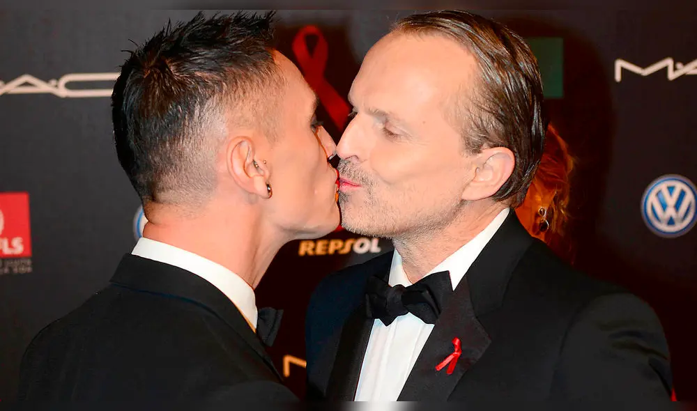 Miguel Bosé: cantante es criticado por vestir a sus hijos con faldas para red capet