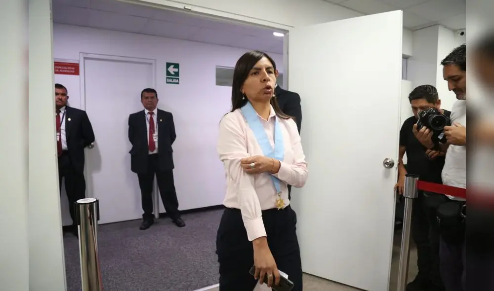 Giulliana Loza, ahora, cuestiona la tipificación alternativa de la prognosis de la pena en el caso de Keiko Fujimori durante la audiencia de prisión preventiva. Foto: Mauricio Malca / La República.