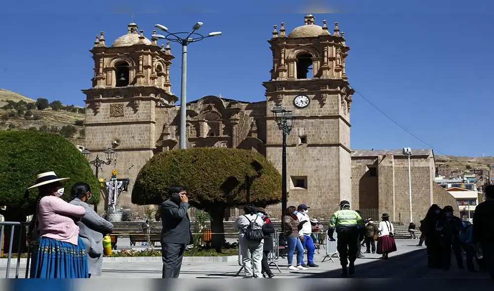 Cuarentena acabó en Puno. Plazas fueron concurridas.