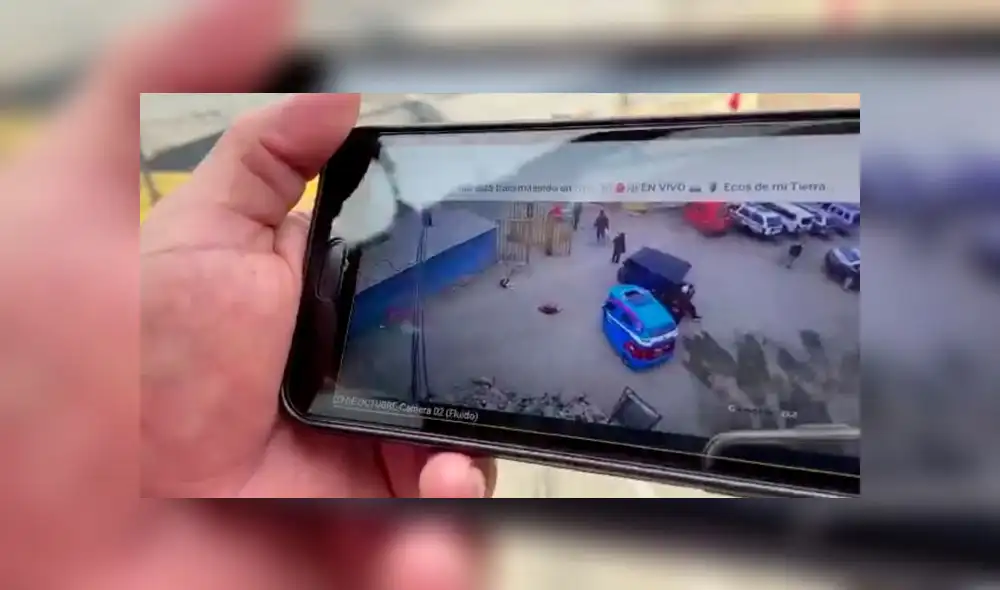 El grupo de vecinos han juntado su dinero para instalar cámaras de seguridad ante el aumento de robos. Foto: Joel Robles.