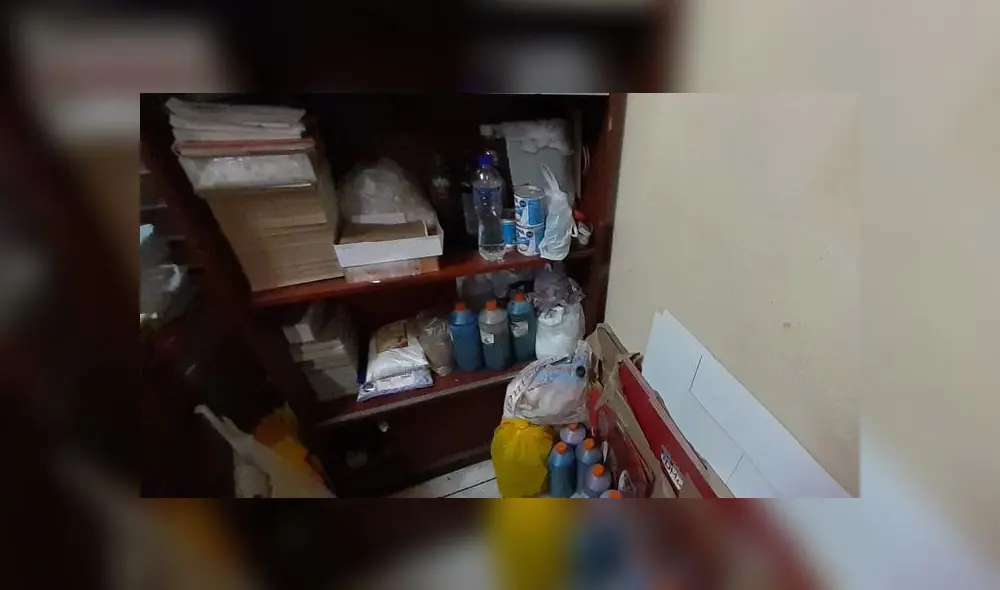 Policía y gerencias de Salud y Fiscalización de SMP clausuraron panificadora tras constatar las condiciones en las que trabajaban. (Foto: PNP)