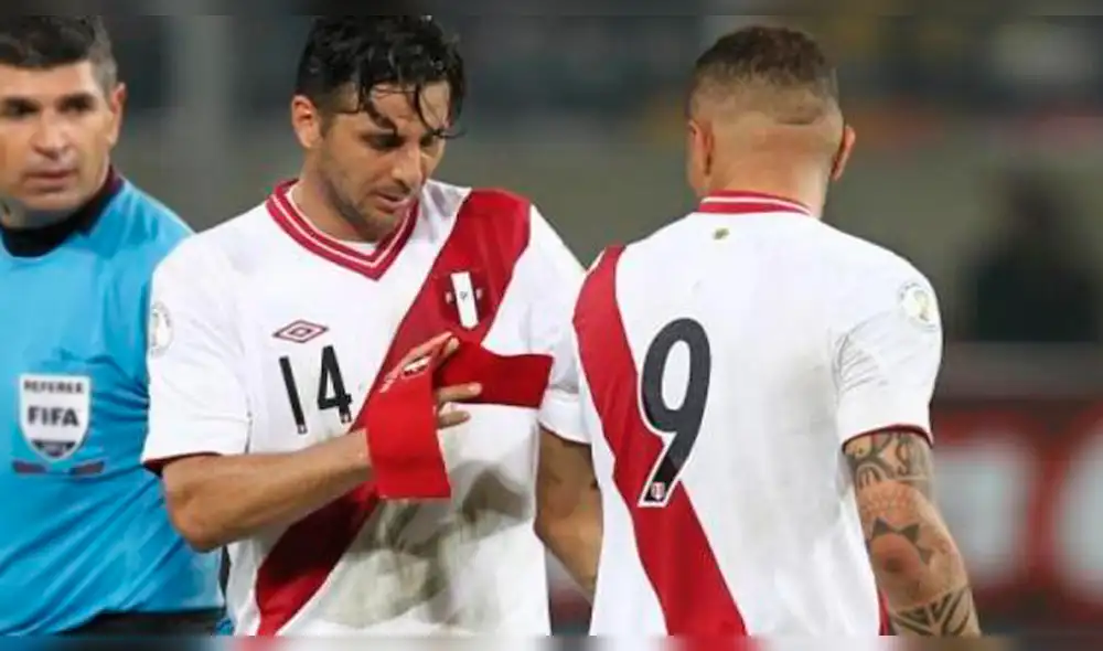 Juan Carlos Oblitas diferenció las autoexclusiones de Claudio Pizarro y Paolo Guerrero Juan Carlos Oblitas diferenció las autoexclusiones de Claudio Pizarro y Paolo Guerrero