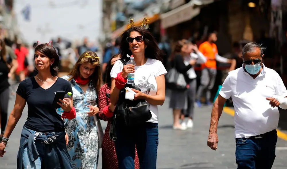 En Estados Unidos las personas completamente vacunadas pueden dejar de usar mascarillas, según los CDC. Foto: referencial / EFE En Estados Unidos las personas completamente vacunadas pueden dejar de usar mascarillas, según los CDC. Foto: referencial / EFE