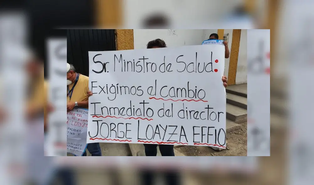 Trabajadores del centro de salud protestan el cargo de director de Jorge Loayza Effio. Foto: Alejandro Sosa.