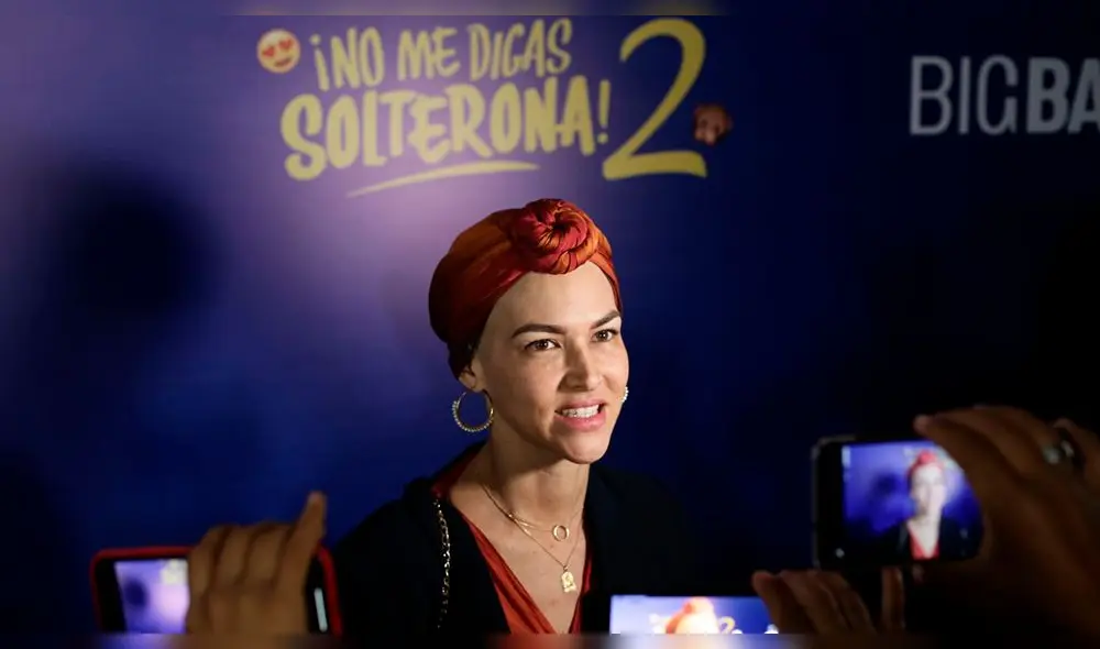 Anahí de Cárdenas se ríe de comentarios que criticaron uso de saco en premier de Locos de amor 3. Fotos: La República Anahí de Cárdenas se ríe de comentarios que criticaron uso de saco en premier de Locos de amor 3. Fotos: La República