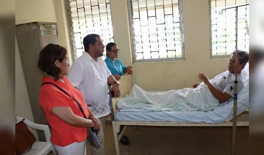 Director regional de salud hospitalizado con dengue.