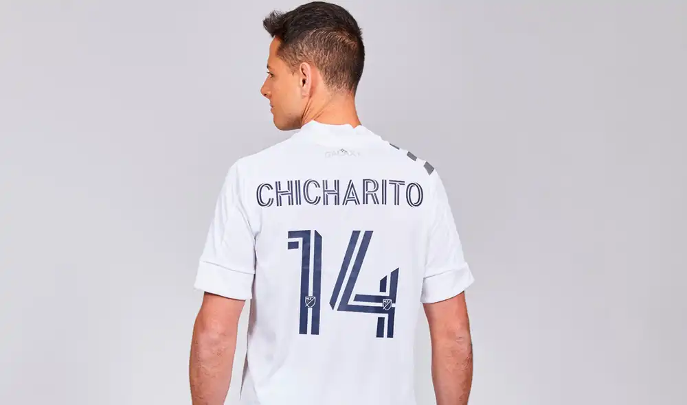 Javier ‘Chicharito’ Hernández vestirá su séptima camiseta en su carrera deportiva tras jugar la última temporada en el Sevilla español. Javier ‘Chicharito’ Hernández vestirá su séptima camiseta en su carrera deportiva tras jugar la última temporada en el Sevilla español.